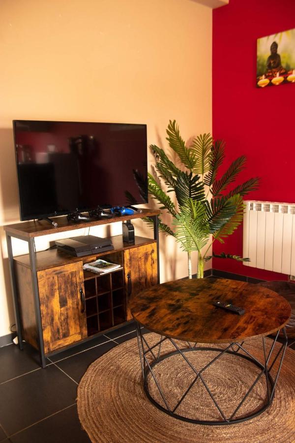 Cosy 2-Bedroom Apartment In The Center Of Hotton Exterior foto
